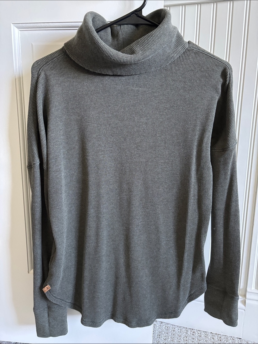 Tentree Women's Turtleneck in Green/Heather Gray Size Medium